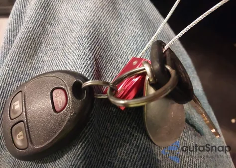 2011 Chevrolet Silverado 1500 Lt from USA, damaged, VIN 3GCPKSEA4BG157762